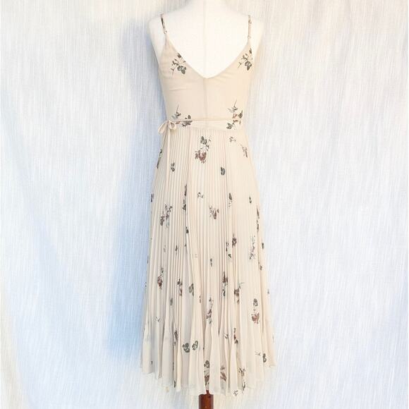 Aritzia Wilfred Beaune Floral Pleated Wrap Sleeveless Midi Dress, Size XS - Picture 3 of 9